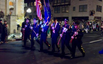 Paducah Wild Western  Kentucky Christmas Parade Turns Out Big Crowd