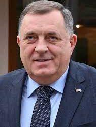 Separatist Bosnian Serb leader Milorad Dodik vows to tear his country apart despite US warnings