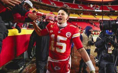 Patrick Mahomes leads Chiefs to 26-7 playoff win over Dolphins in near-record low temps