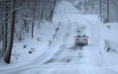 Winter storms dump snow on both US coasts as icy roads make for hazardous travel