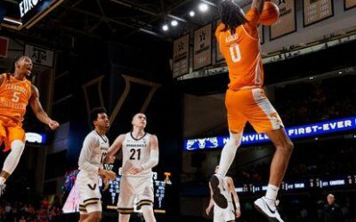 Zakai Zeigler, Josiah-Jordan James each score 26 as No. 5 Tennessee handles No. 10 Kentucky 103-92