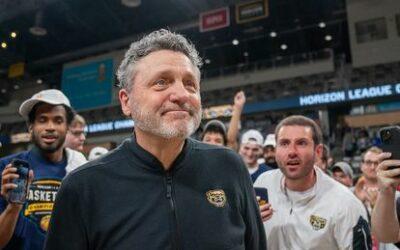 Division I’s longest-tenured coach leads Oakland back to March Madness after 12-year absence