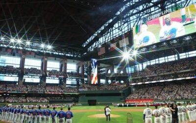 World champion Rangers overcome disputed tip and beat Cubs 4-3 on Heim’s 10th-inning single