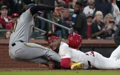 William Contreras drives in 2 runs for Brewers in a 2-1 win over Cardinals in 10 innings