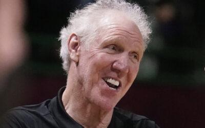 Bill Walton, Hall of Fame player who became a star broadcaster, dies at 71