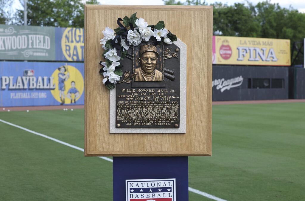 Celebrations honor Willie Mays and Negro League players ahead of MLB game at Rickwood Field