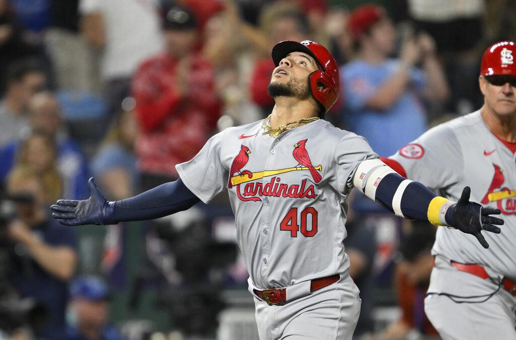 Willson Contreras hits pair of 2-run homers in Cardinals’ 8-5 victory over Royals